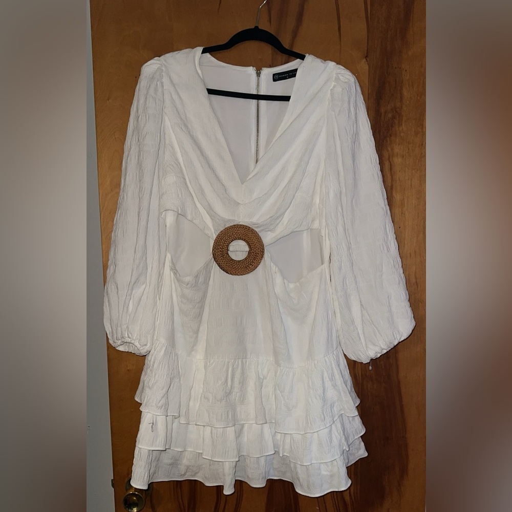 White summer light cut out dress. Never been worn. Brand new